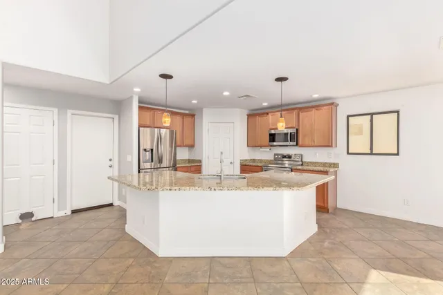 $400,000 | 2179 East Cochise Avenue, Apache Junction, AZ 85119