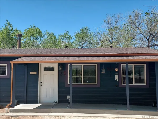 $1,995 | 111 Crystal Park Road, Unit 3, Manitou Springs, CO 80829