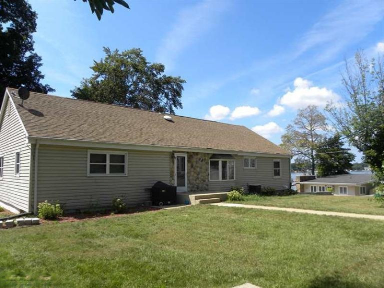 50565 Maple Island Road Dowagiac, MI 49047 - Photo 1 of 21 Primary Photo