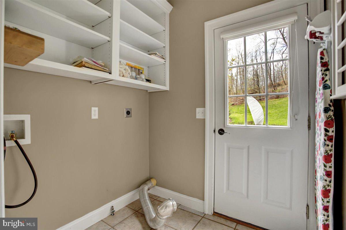 1135 Texter Mountain Road Denver, PA 17517 - Photo 17 of 58 Gallery Image 17