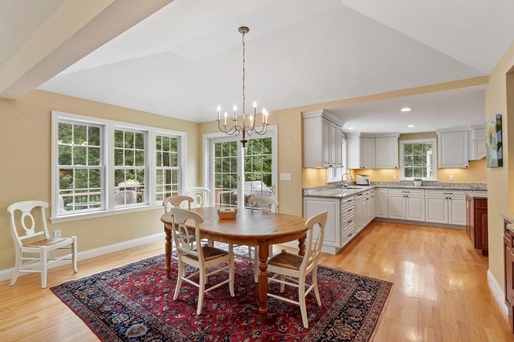 17 Townsend Road Lynnfield, MA 01940 - Photo 7 of 42 Gallery Image 7