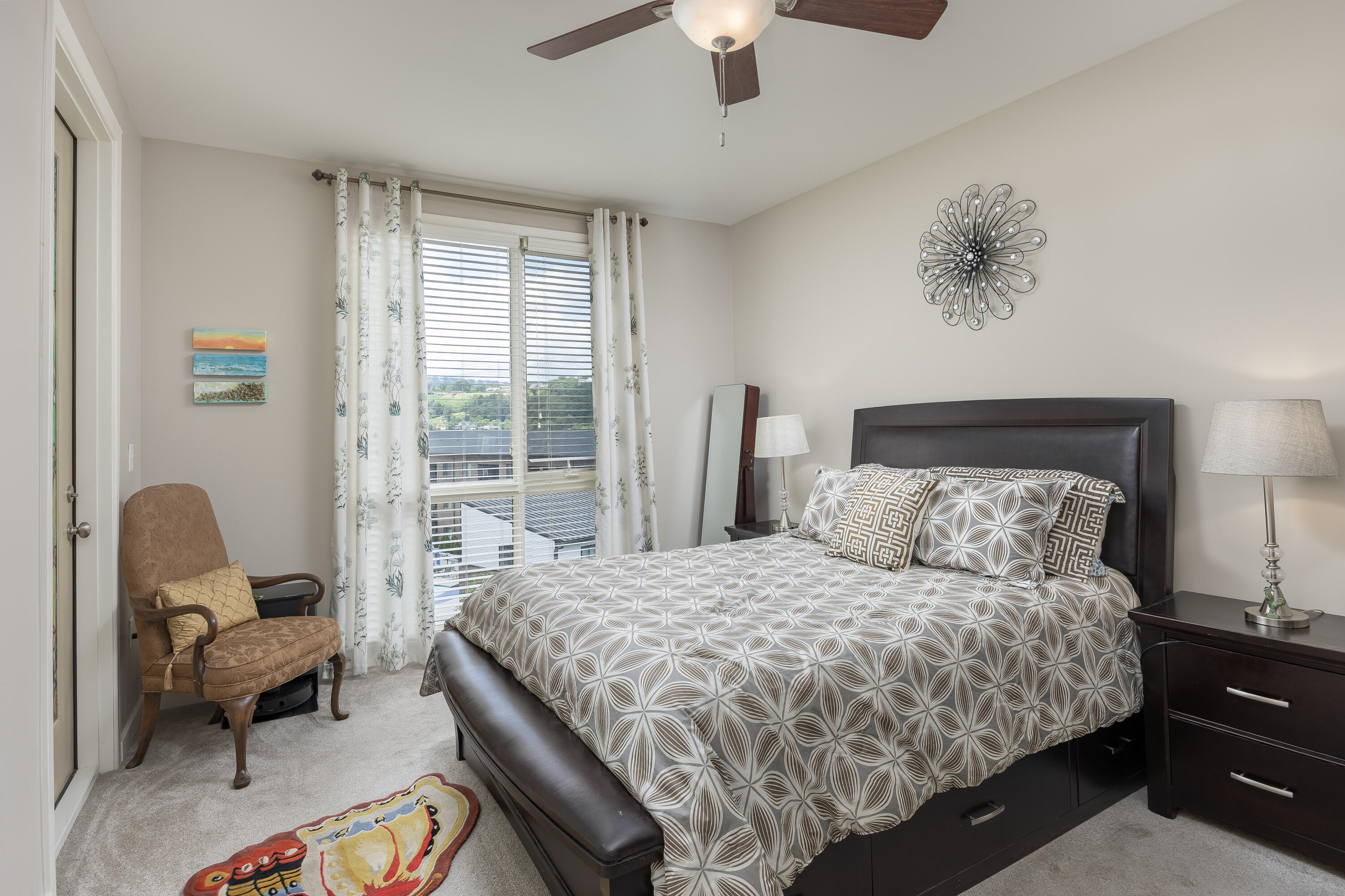 200 Manufacturers Road, Unit 629 Chattanooga, TN 37405 - Photo 16 of 34 Primary Bedroom