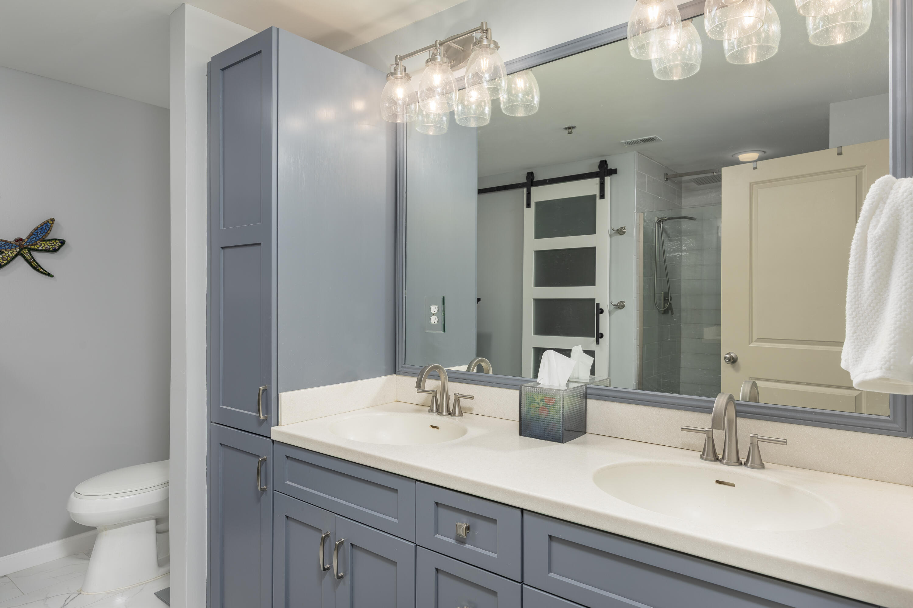 200 Manufacturers Road, Unit 629 Chattanooga, TN 37405 - Photo 20 of 34 Large Bathrooms