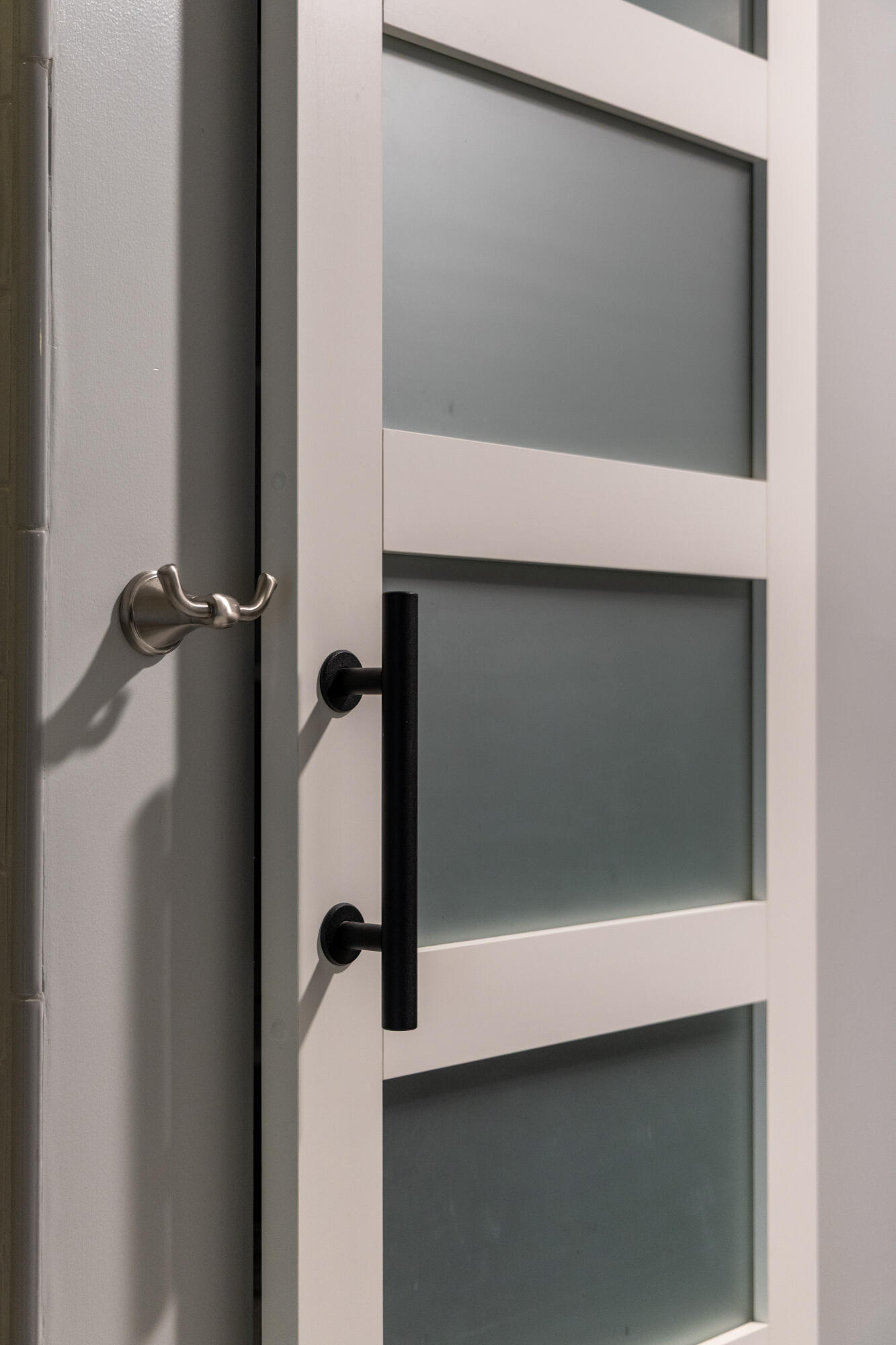 200 Manufacturers Road, Unit 629 Chattanooga, TN 37405 - Photo 23 of 34 Barn Door to Extra Closet
