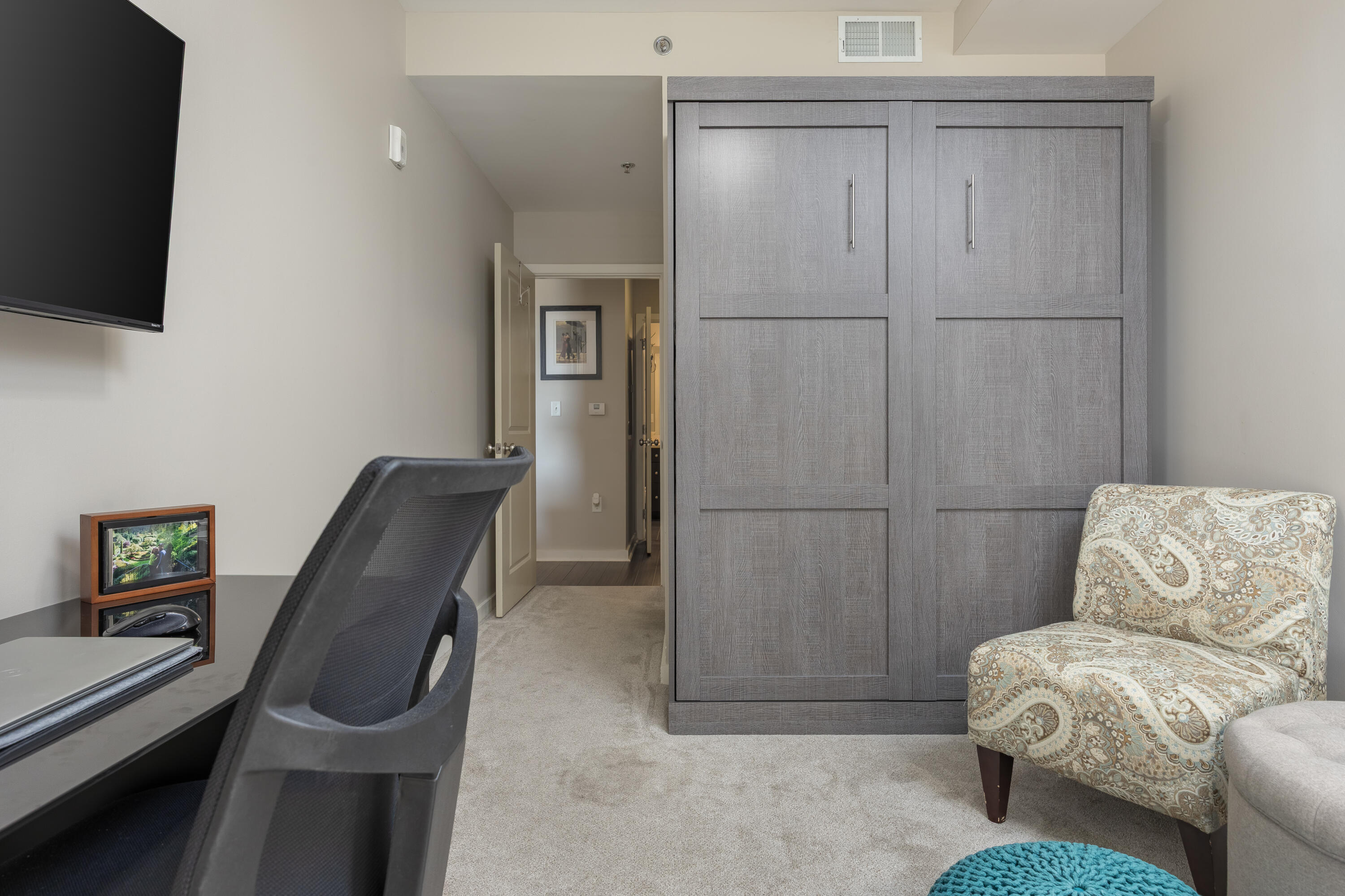 200 Manufacturers Road, Unit 629 Chattanooga, TN 37405 - Photo 25 of 34 Second Bedroom