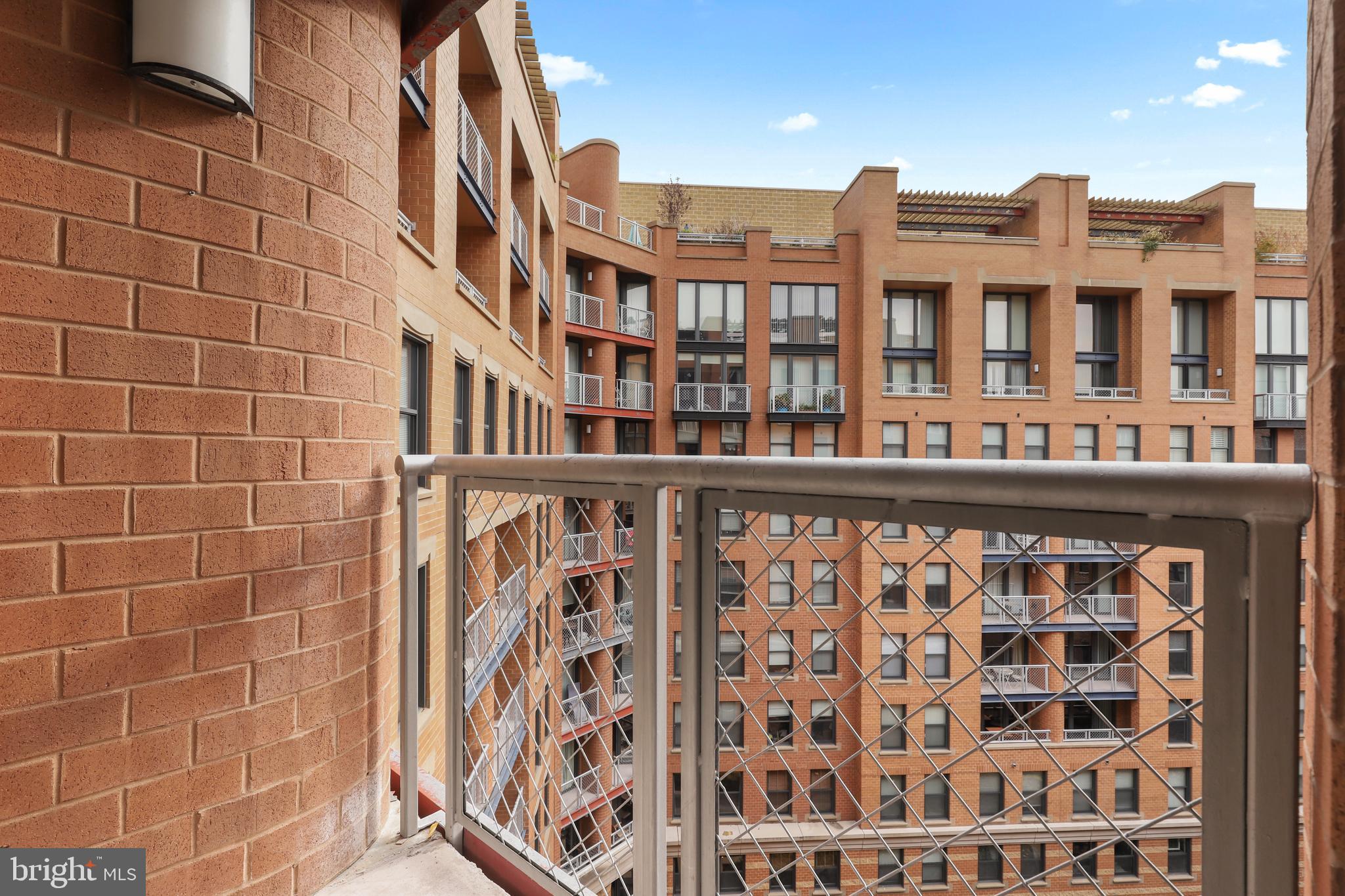 616 E Street Northwest, Unit 1005 Washington, DC 20004 - Photo 2 of 62