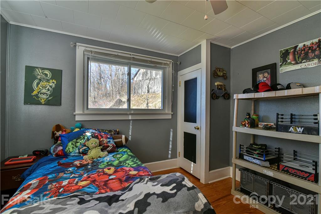 445 Raccoon Road Waynesville, NC 28786 - Photo 22 of 37 Gallery Image 22