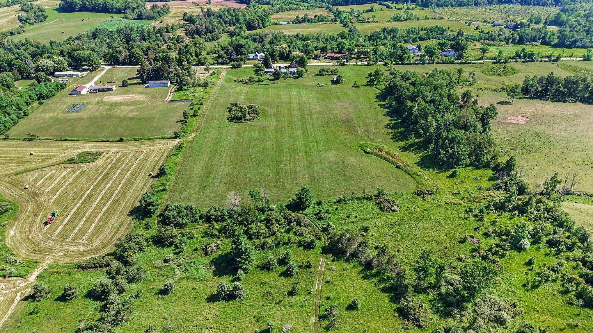 23688 4 Mile Road Reed City, MI 49677 - Photo 16 of 35 1948042-c268cdeb-4054-42a9-b47f-09c46dbd4843.JPG