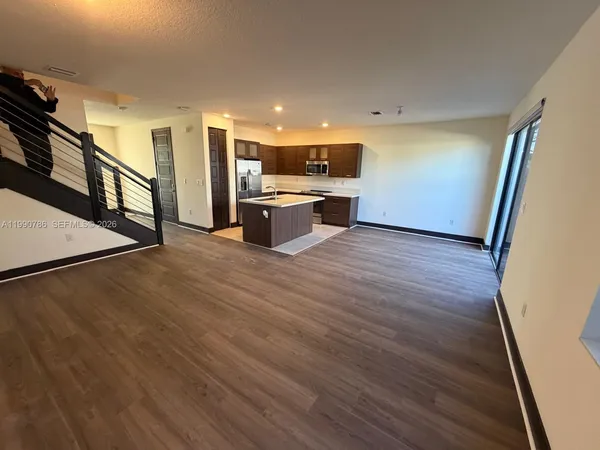 $3,600 | 9143 Northwest 161st Street, Unit 9143, Miami Lakes, FL 33018