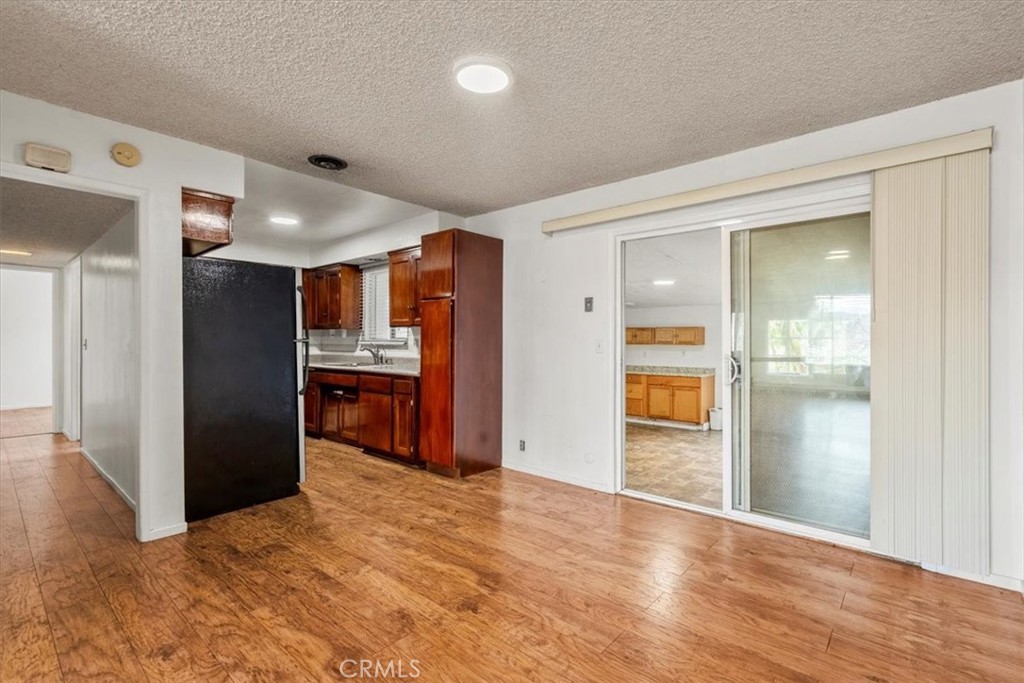 21403 Catskill Avenue Carson, CA 90745 - Photo 4 of 26