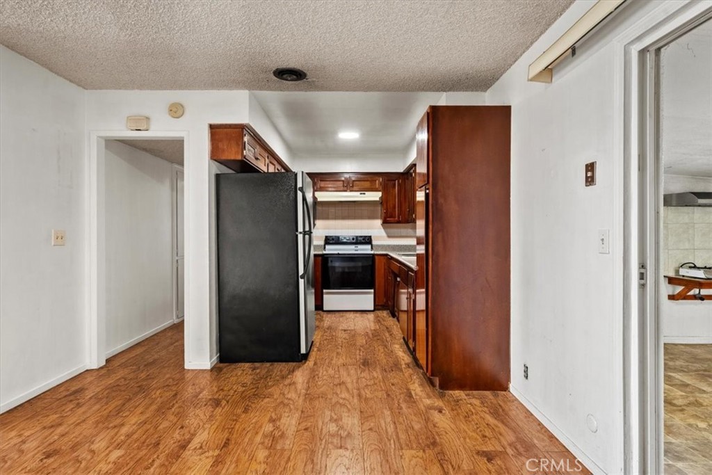 21403 Catskill Avenue Carson, CA 90745 - Photo 5 of 26