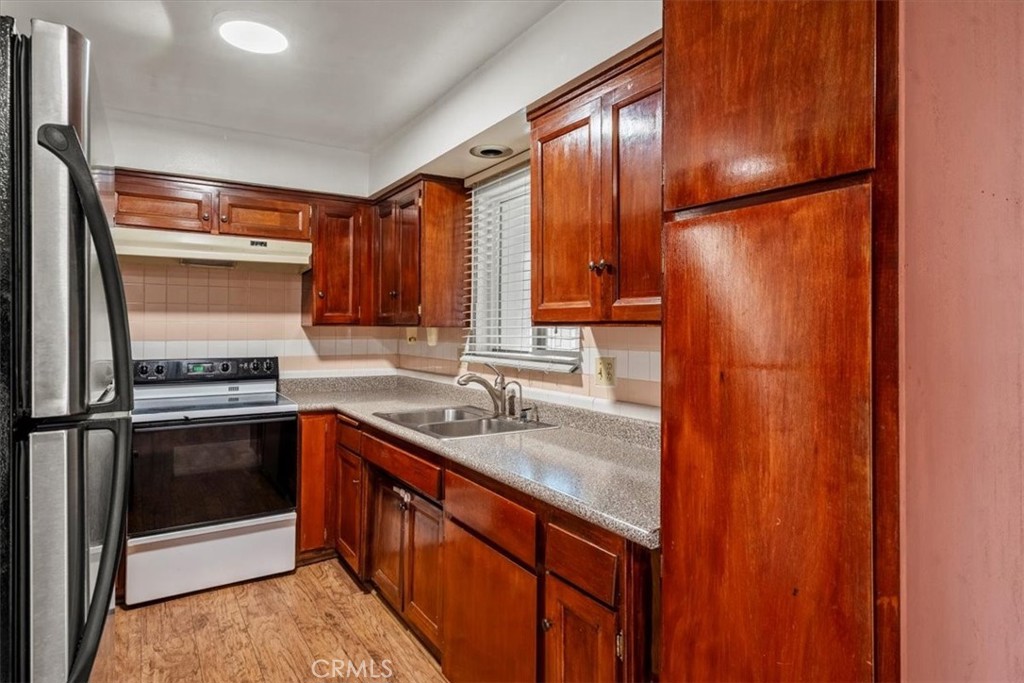 21403 Catskill Avenue Carson, CA 90745 - Photo 7 of 26
