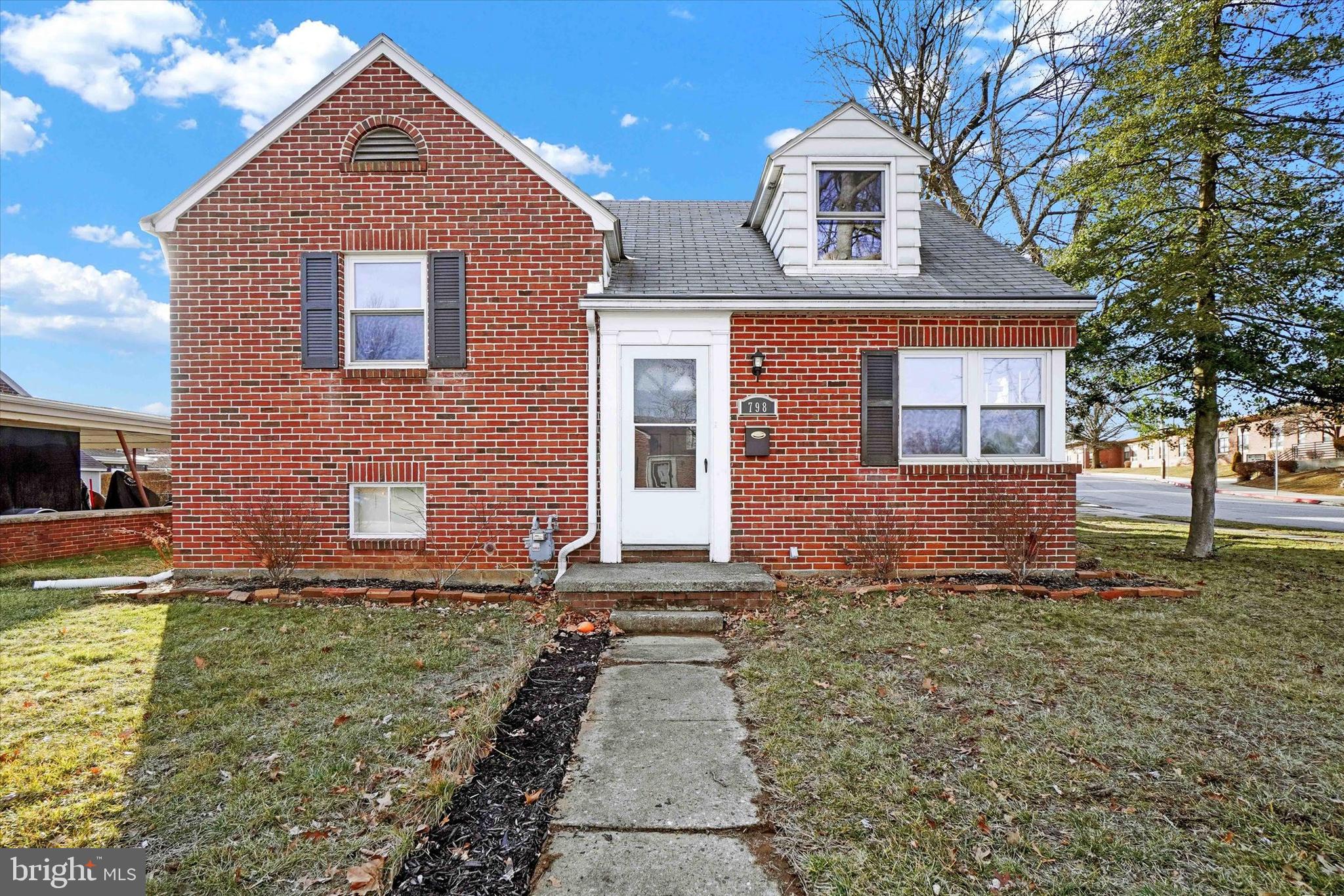 798 Priority Road York, PA 17404 - Photo 2 of 19