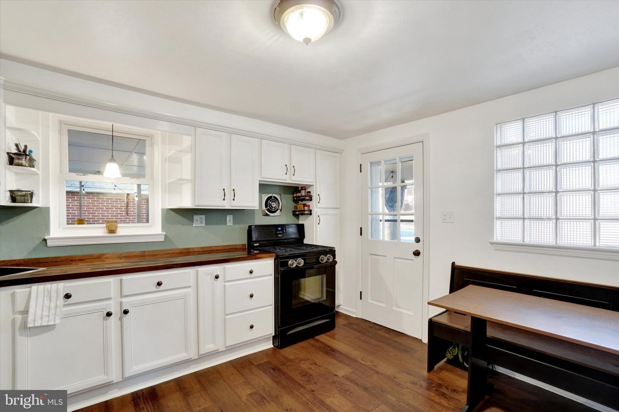 798 Priority Road York, PA 17404 - Photo 6 of 19