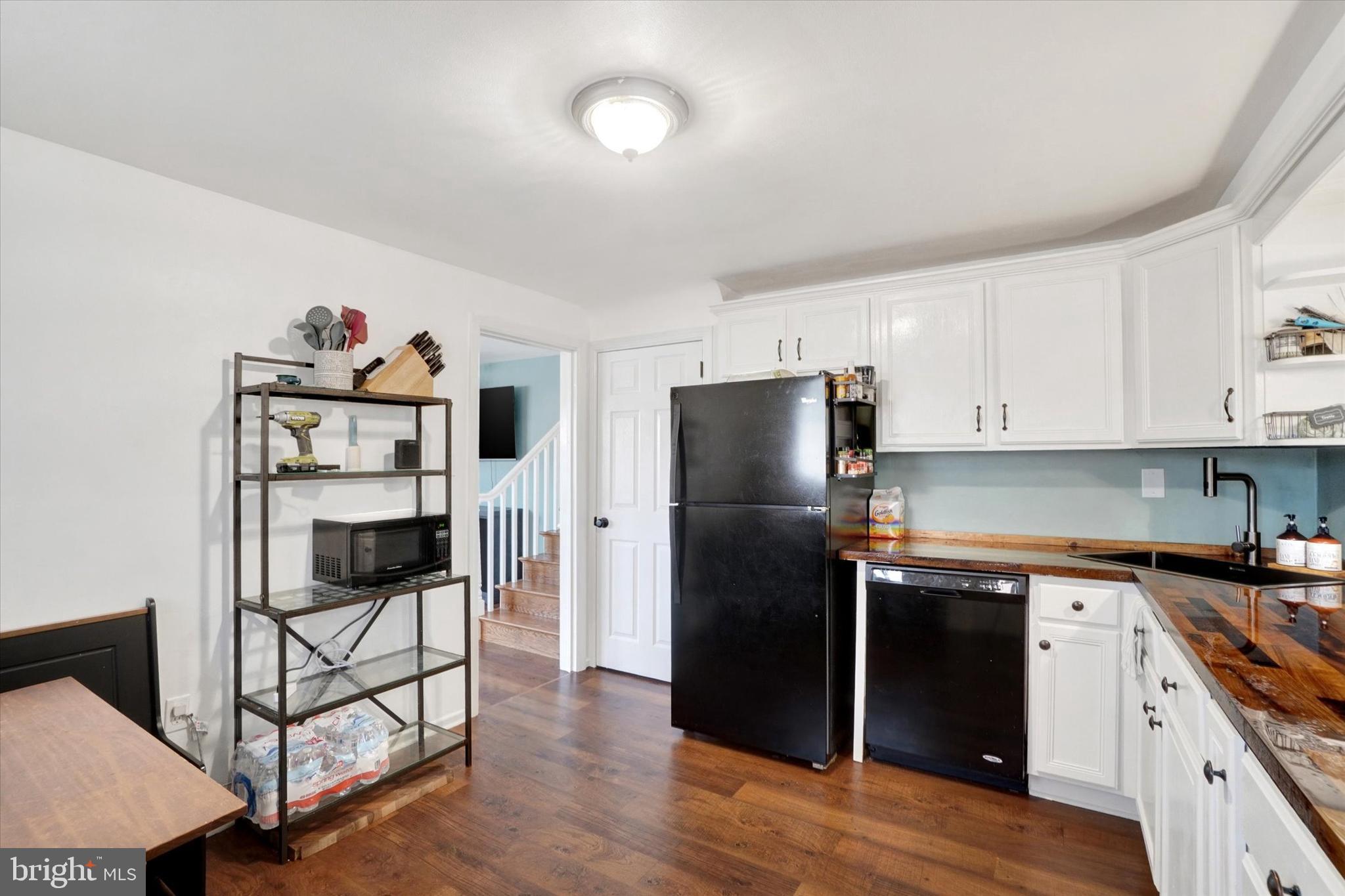 798 Priority Road York, PA 17404 - Photo 7 of 19