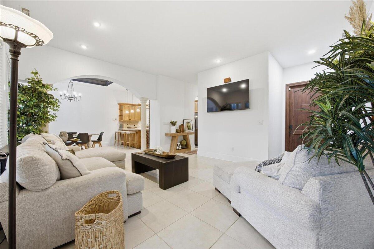 513 Wagon Branch Loop Ridgeland, SC 29936 - Photo 4 of 40 04-513WagonBranchLoop_018