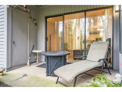 $275,000 | 4000 Carman Drive, Unit E68, Lake Oswego, OR 97035