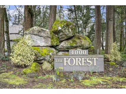 $275,000 | 4000 Carman Drive, Unit E68, Lake Oswego, OR 97035