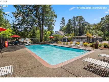 $275,000 | 4000 Carman Drive, Unit E68, Lake Oswego, OR 97035