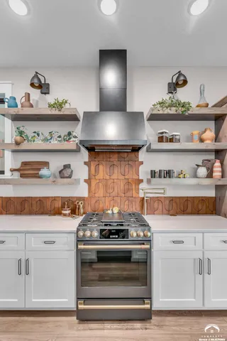 $669,000 | 5701 Johnson Drive, Lawrence, KS 66049