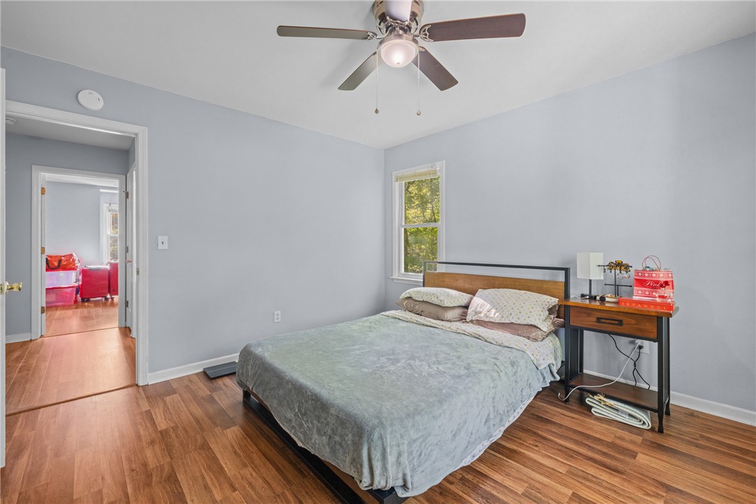 119 Clemson Street, Unit 3 AND 4 Clemson, SC 29631 - Photo 19 of 42 Spacious bedroom 2