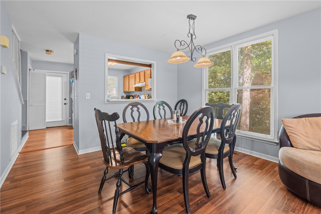 119 Clemson Street, Unit 3 AND 4 Clemson, SC 29631 - Photo 24 of 42 Designated dining