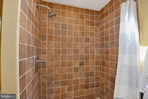 $2,000,000 | 3439 Malbrook Drive, Falls Church, VA 22044