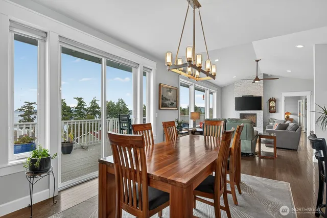 $999,000 | 3406 West 2nd Street, Anacortes, WA 98221