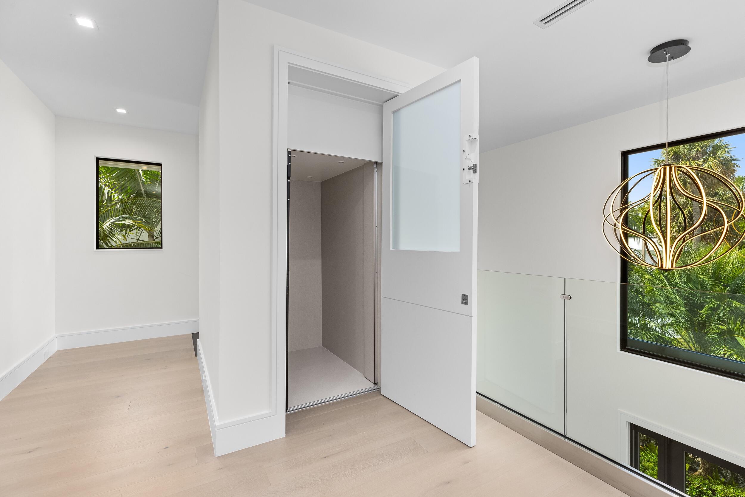 753 Park Drive West Boca Raton, FL 33432 - Photo 33 of 50 an empty room with windows and bed