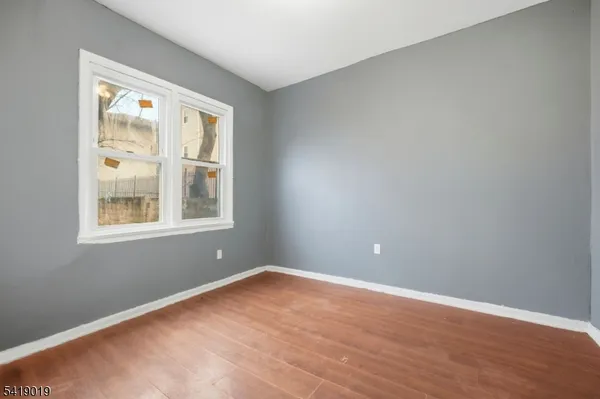 $2,600 | 375 6th Avenue West, Unit 1, Newark, NJ 07107