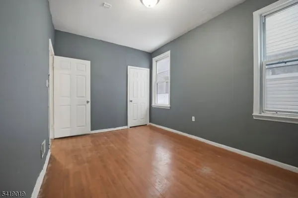 $2,600 | 375 6th Avenue West, Unit 1, Newark, NJ 07107