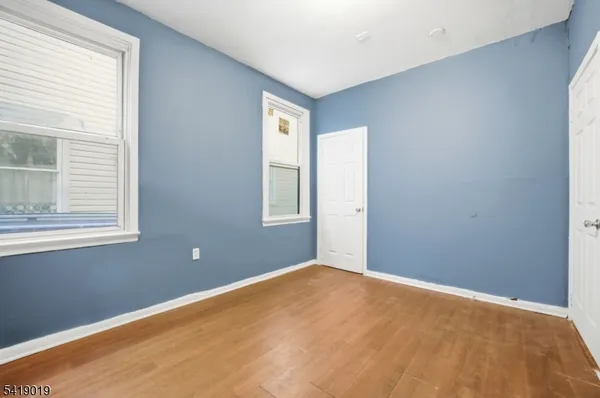 $2,600 | 375 6th Avenue West, Unit 1, Newark, NJ 07107