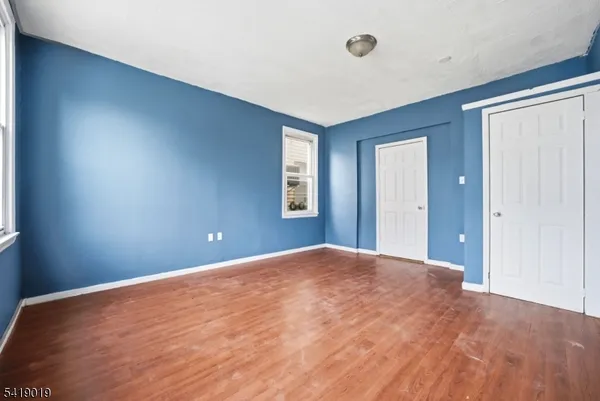 $2,600 | 375 6th Avenue West, Unit 1, Newark, NJ 07107