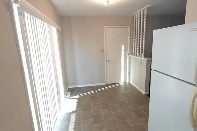 $174,950 | 503 West Colonel Drive, Independence, MO 64050