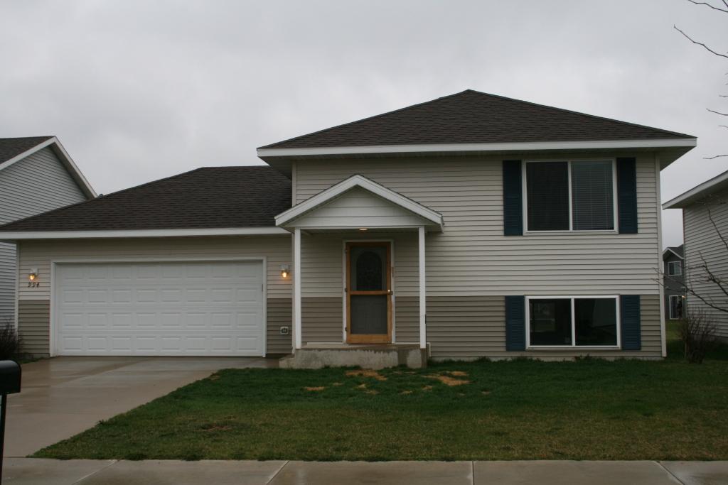 994 Falcon Road Southeast Rochester, MN 55904 - Photo 1 of 1 Gallery Image 1