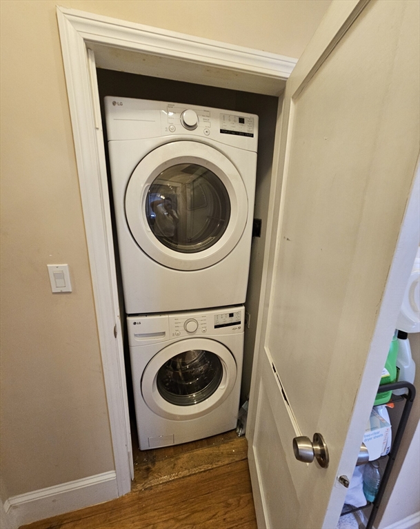 229 Freeman Street, Unit 3 Brookline, MA 02446 - Photo 6 of 10