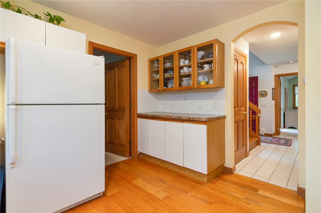 20 Littlebrook Road Westerly, RI 02891 - Photo 8 of 20