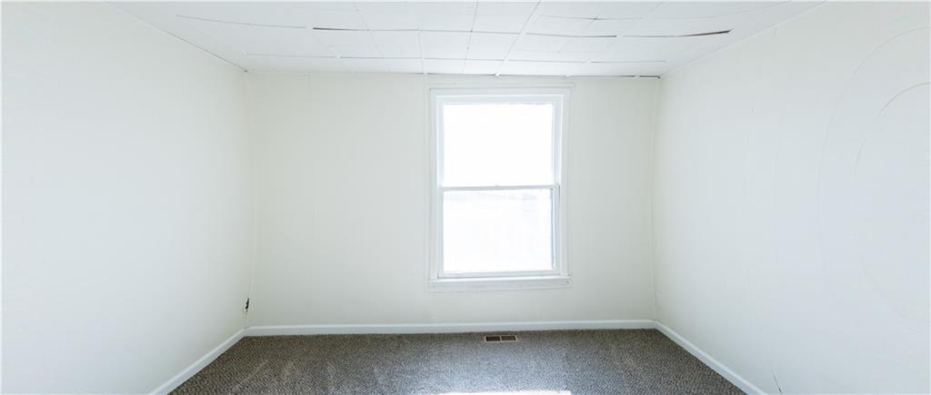 710 Osbun Street Fort Scott, KS 66701 - Photo 4 of 9