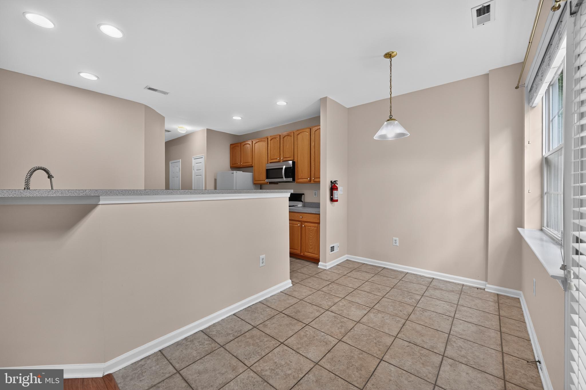 28 Sutton Court Pennington, NJ 08534 - Photo 12 of 30