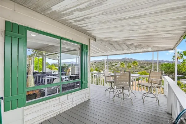 a view of an outdoor space