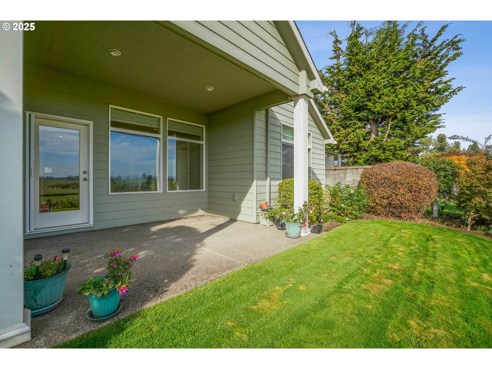 736 Southeast St Andrews Lane Dallas, OR 97338 - Photo 35 of 35 a front view of a house with a yard