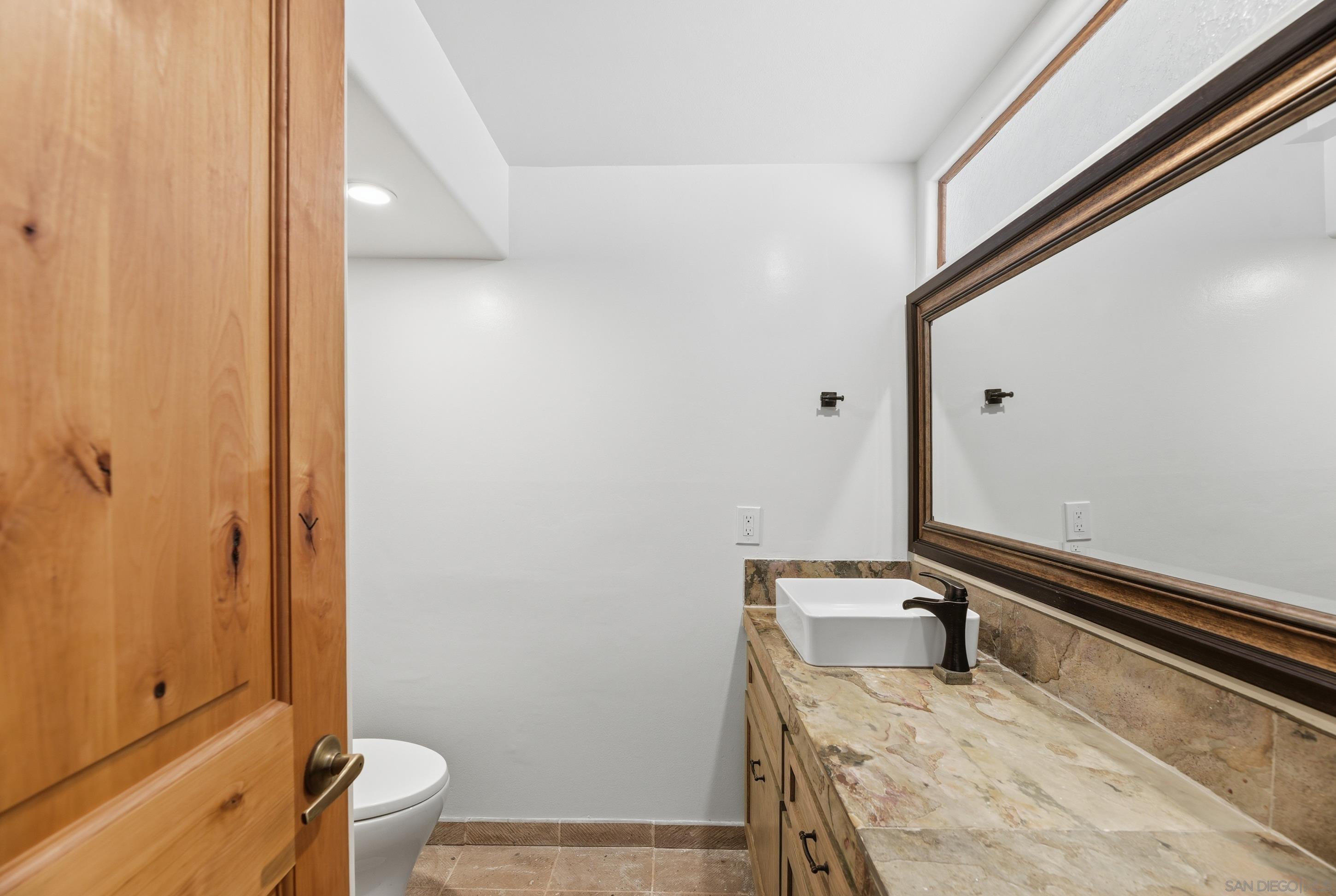 2275 Cameo Road Carlsbad, CA 92008 - Photo 11 of 60