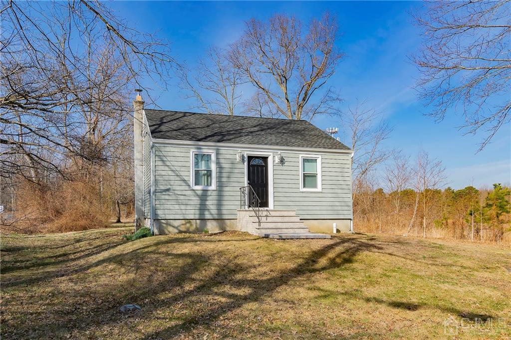 69 Old Amboy Road Old Bridge, NJ 08857 - Photo 3 of 24 Gallery Image 3