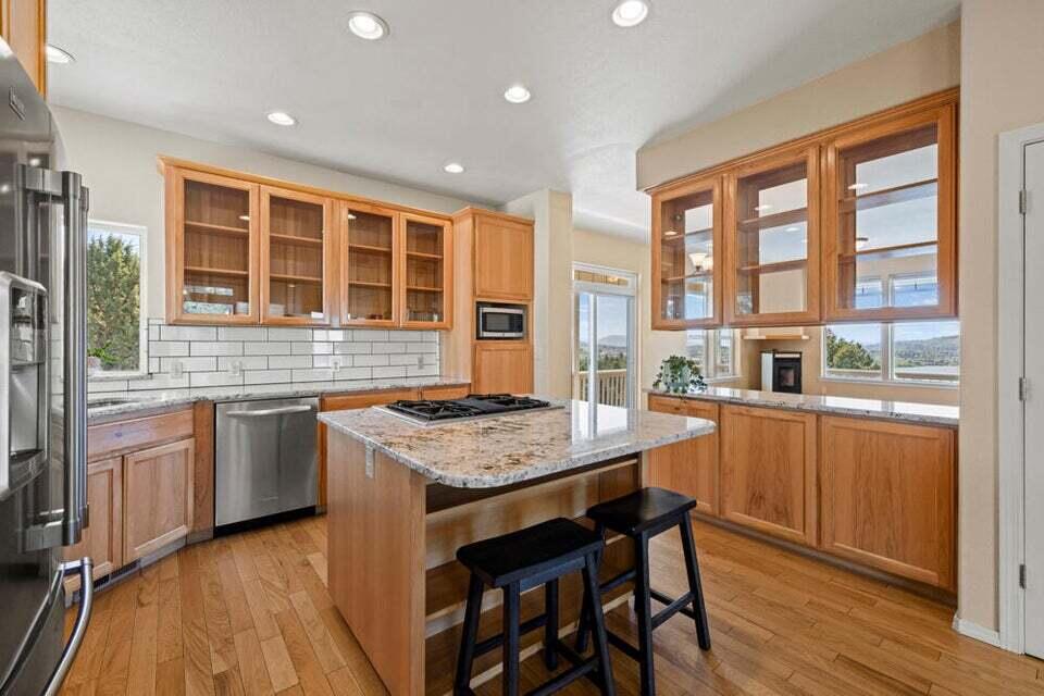 4845 Sunset Ridge Road Klamath Falls, OR 97601 - Photo 17 of 71 20240517182539488741000000-o