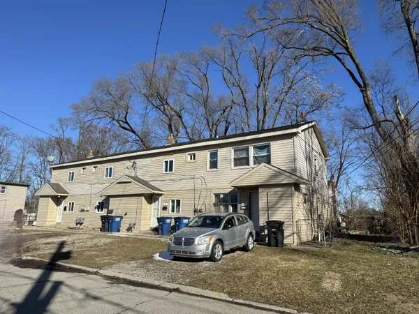 $299,900 | 2103 Elbridge Court, Westland, MI 48186