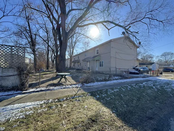 $299,900 | 2103 Elbridge Court, Westland, MI 48186