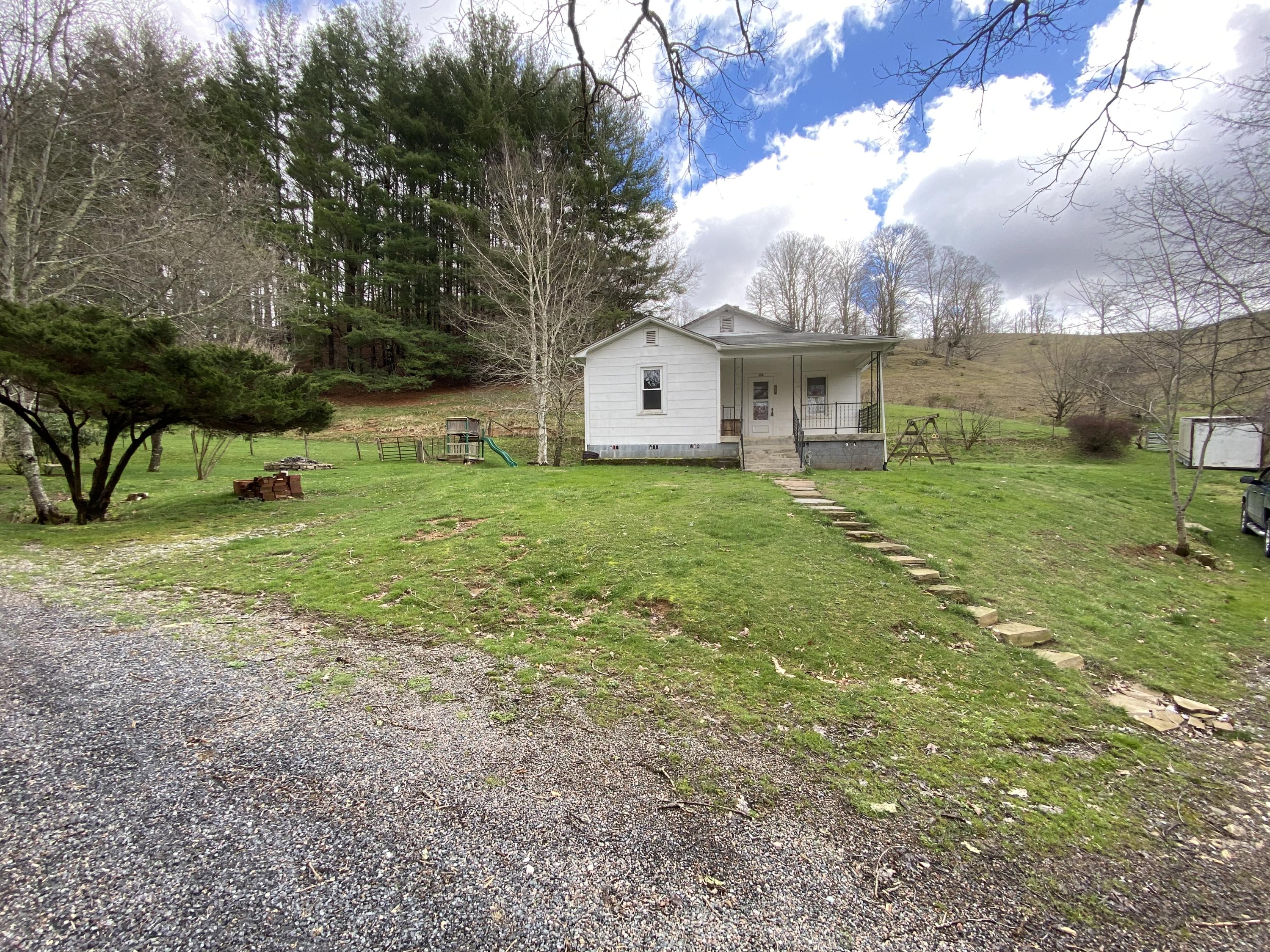 982 Buttermilk Road Trade, TN 37691 - Photo 45 of 50 Photo Mar 25, 2 54 17 PM