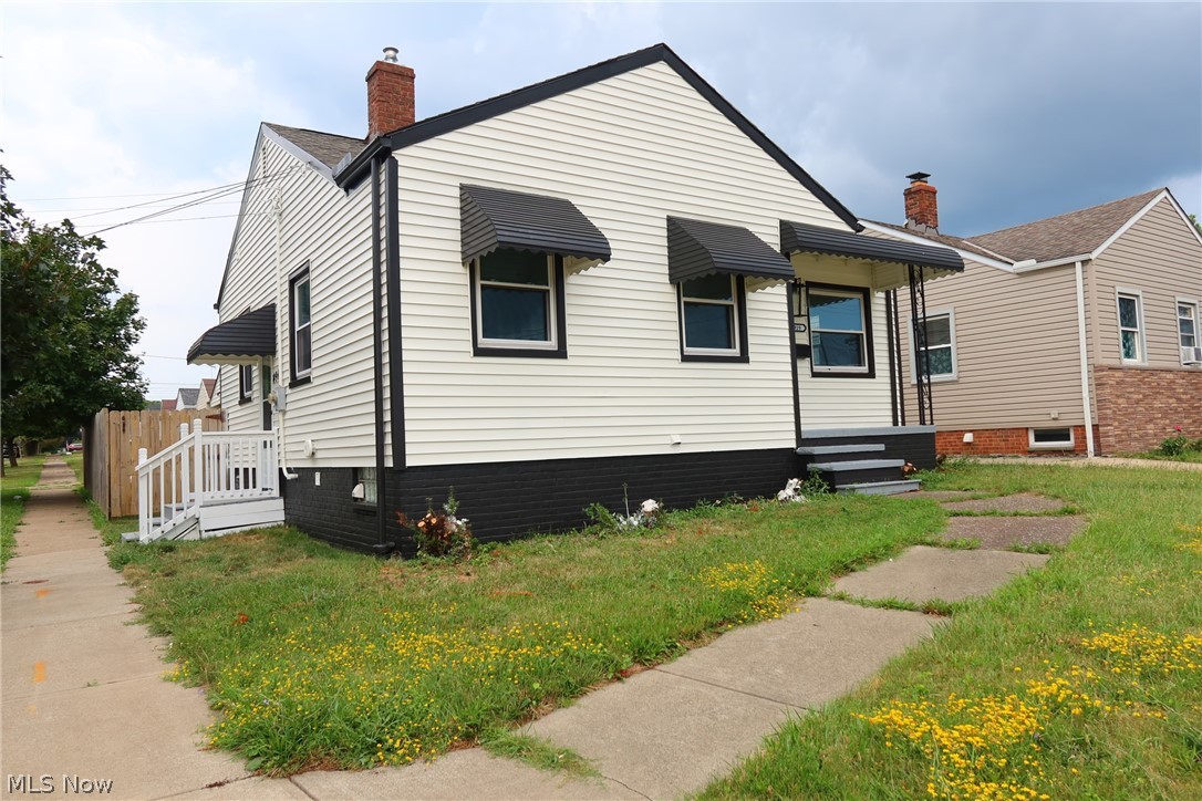 4919 Ridge Road Brooklyn, OH 44144 - Photo 2 of 27 Gallery Image 2