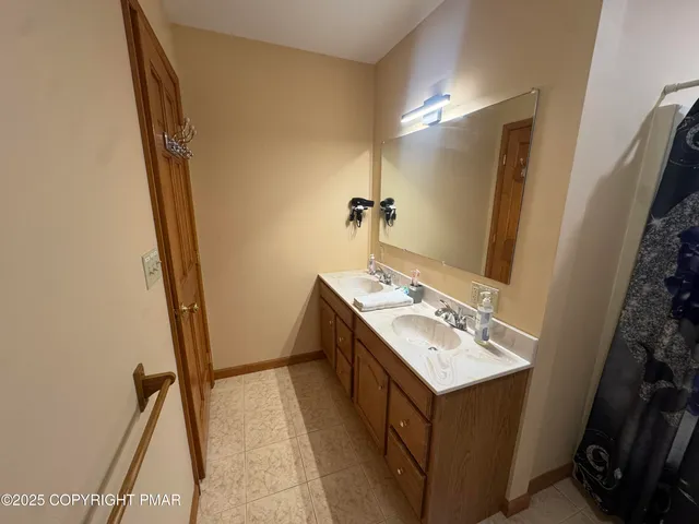 $515,000 | 154 Bishop Circle, Albrightsville, PA 18210