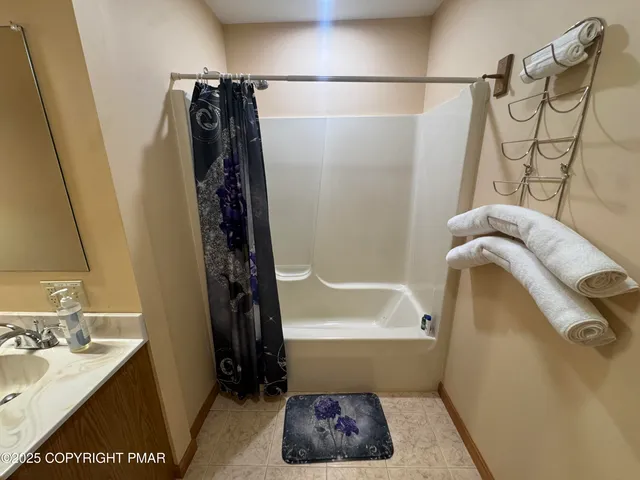 $515,000 | 154 Bishop Circle, Albrightsville, PA 18210